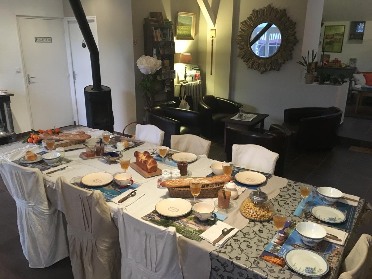 La Metairie Bed & Breakfast Domloup Eksteriør bilde